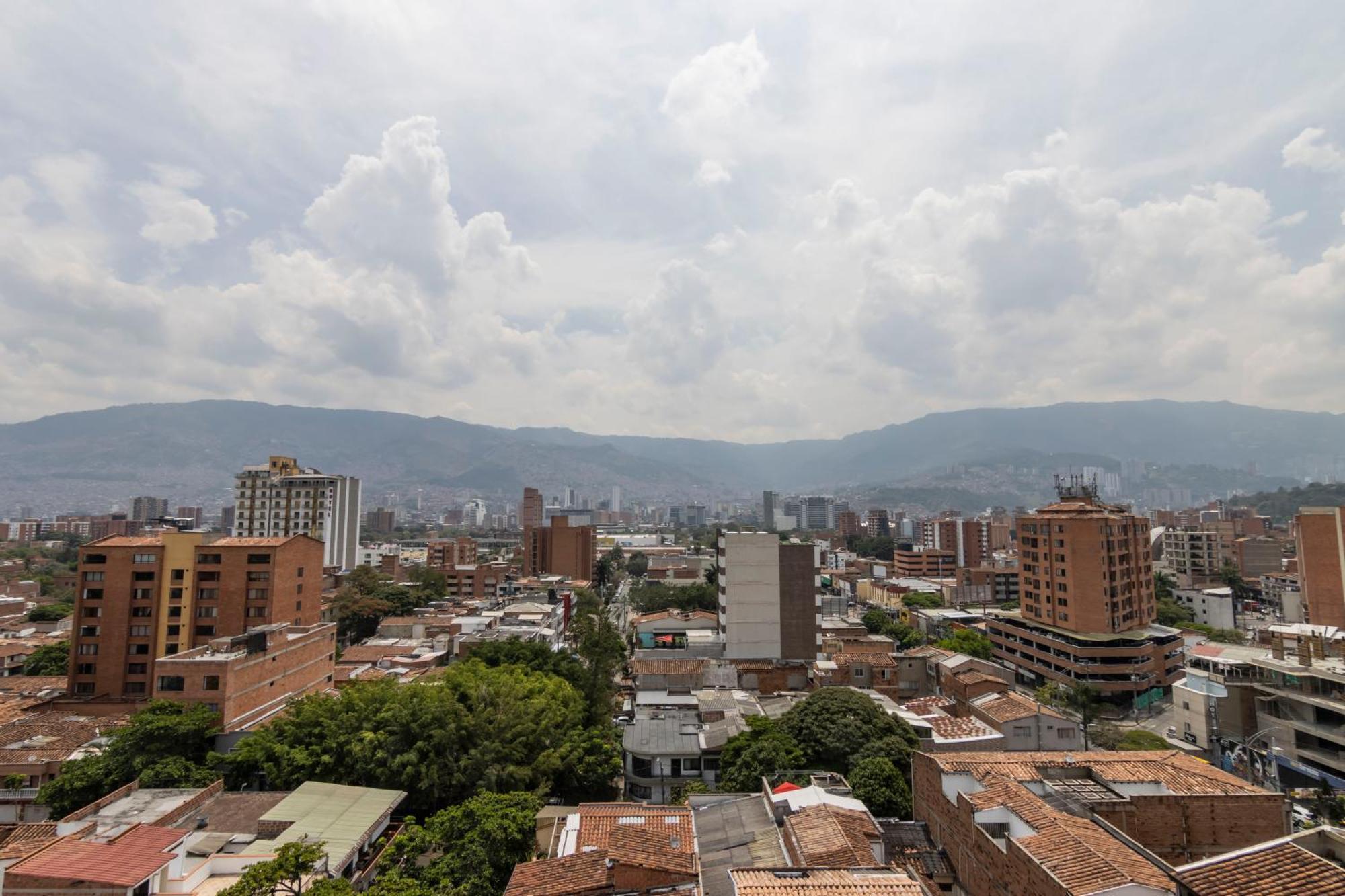 Sonata 44 Hotel Laureles Medellín Exterior foto