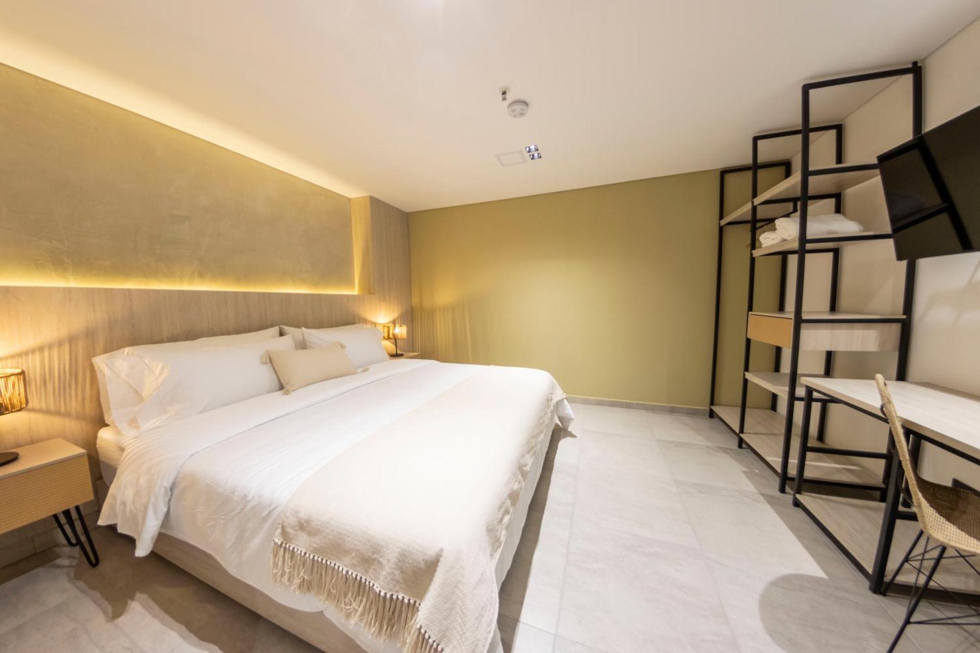 Sonata 44 Hotel Laureles Medellín Exterior foto