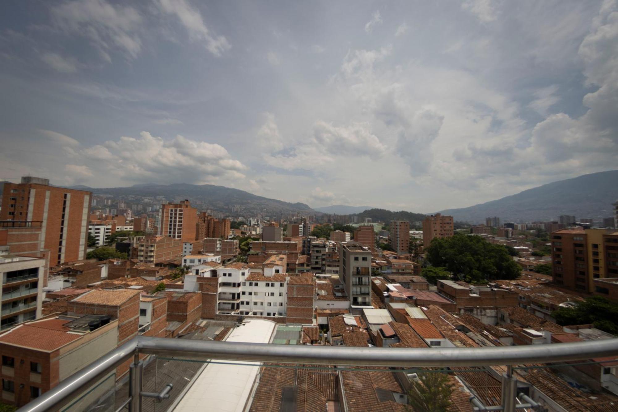 Sonata 44 Hotel Laureles Medellín Exterior foto