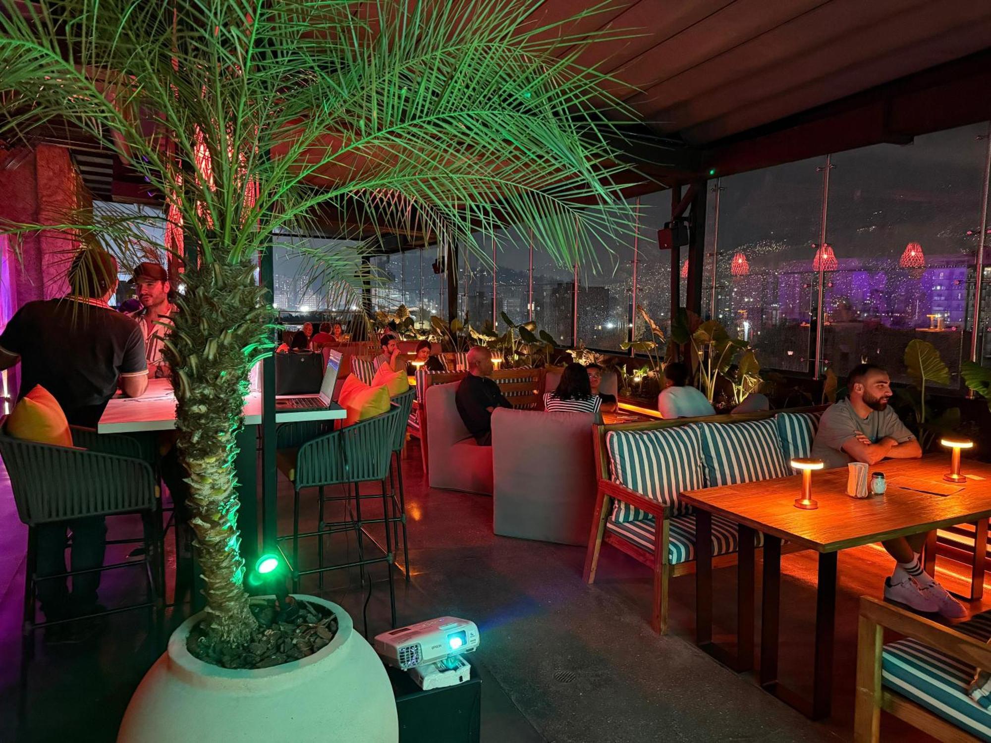 Sonata 44 Hotel Laureles Medellín Exterior foto